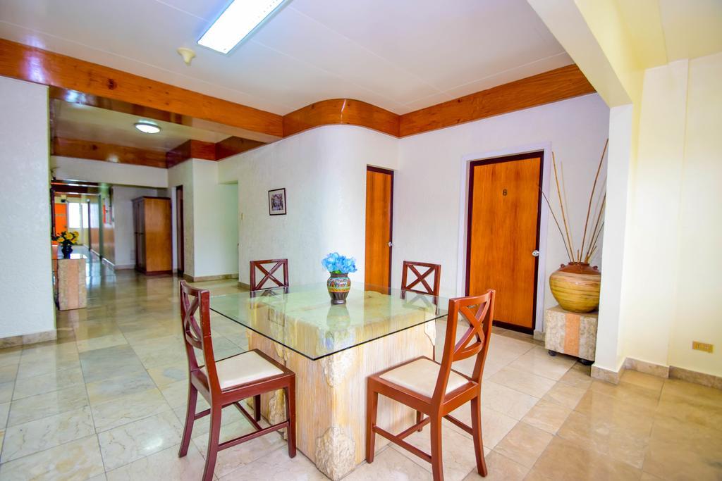 Kalibo Hotel Bagian luar foto