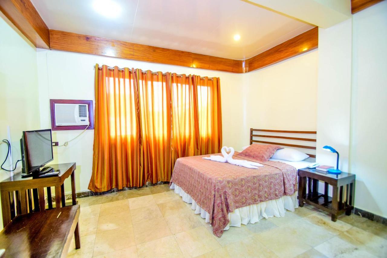 Kalibo Hotel Bagian luar foto